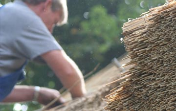 professional Farleigh Wick thatchers